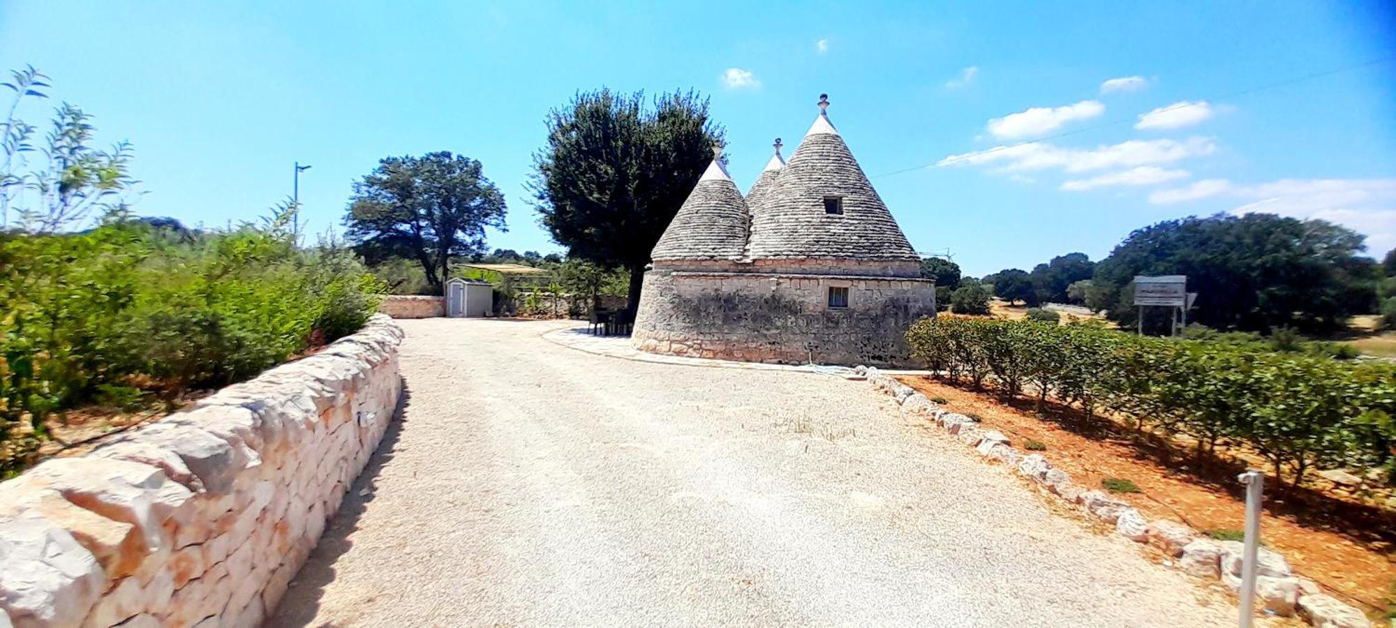 Trullo Roverella Locorotondo Buitenkant foto