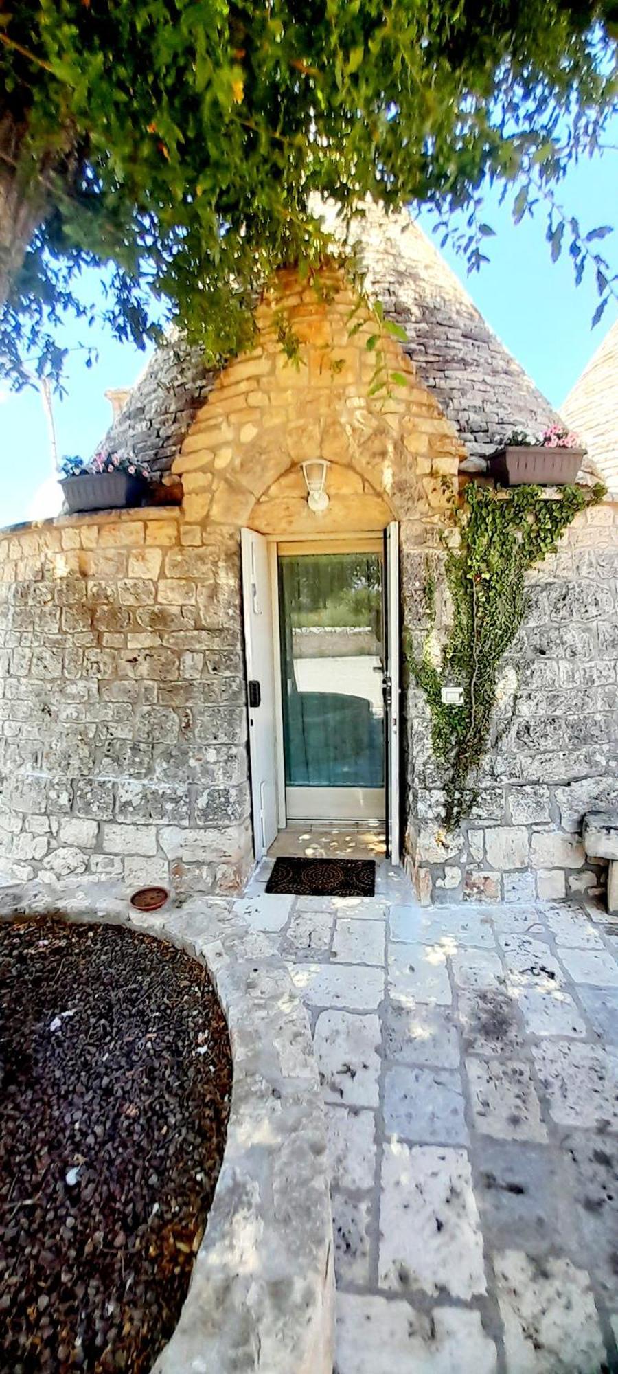 Trullo Roverella Locorotondo Buitenkant foto